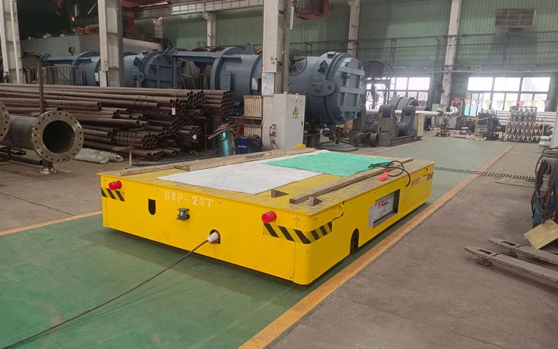 電動(dòng)無軌平板車液壓轉(zhuǎn)向方式的特點(diǎn)，與常規(guī)差速轉(zhuǎn)向的區(qū)別是什么？